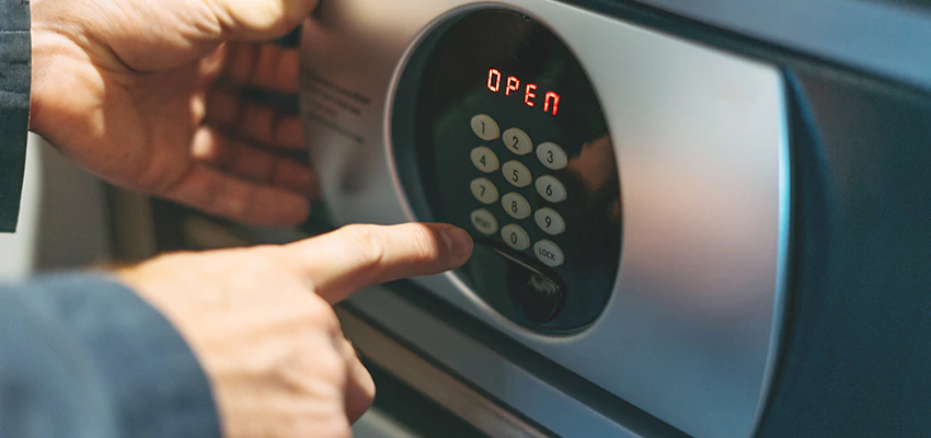 Cash Safe Openers in South San Gabriel, California
